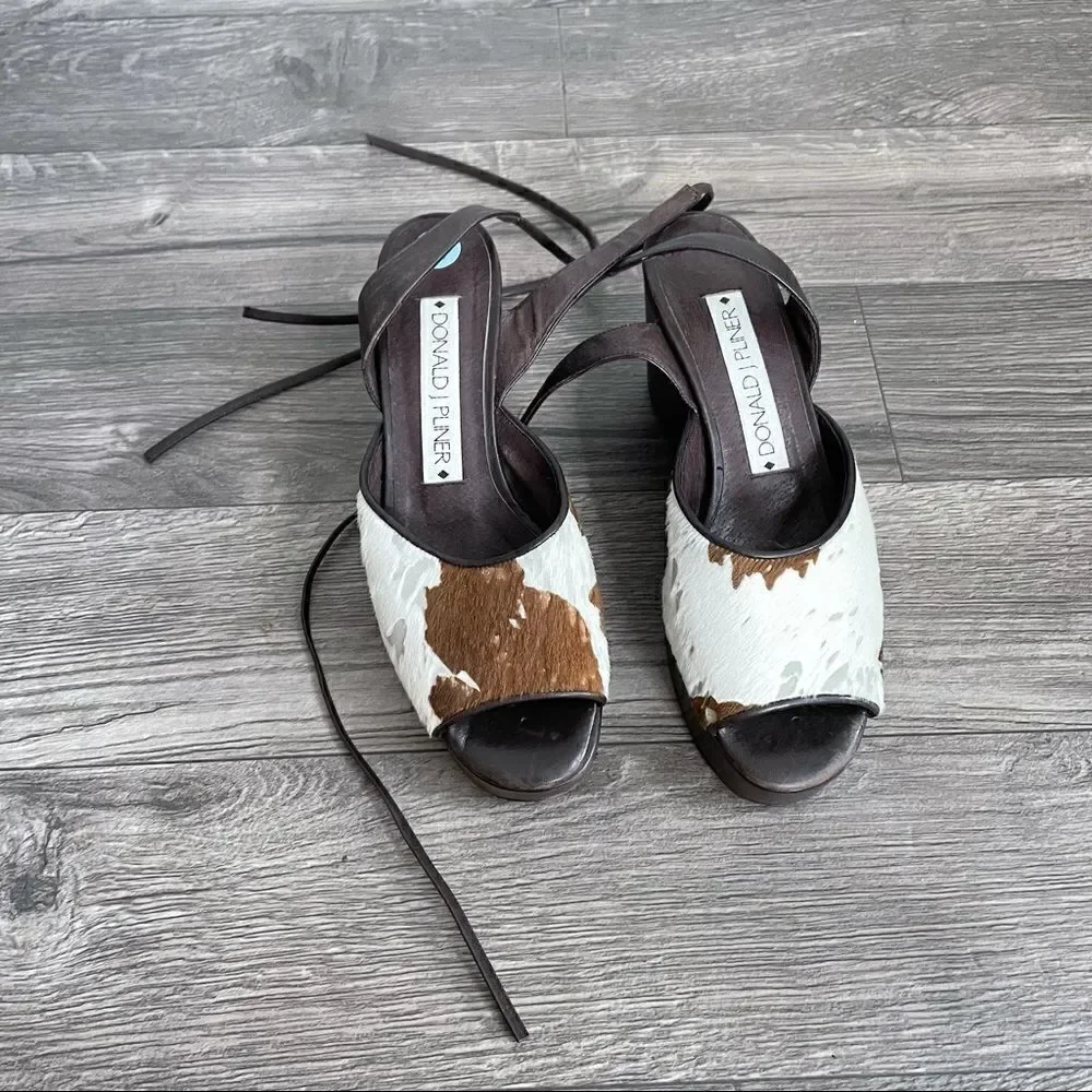 DONALD J. PLINER COWHIDE LEATHER LACE UP COW PRINT CHUNKY HEEL WEDGES